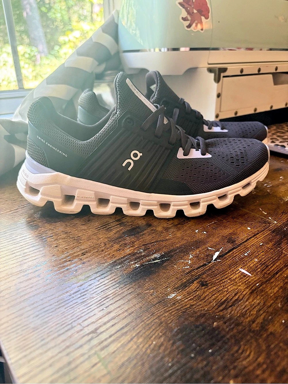 On Cloud Athletic Shoes Black & White US 8